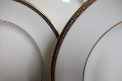 MINTON ST JAMES- DINNER PLATE   .....   https://www.jaapiesfinechinastore.com