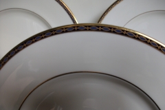 MINTON ST JAMES- DINNER PLATE   .....   https://www.jaapiesfinechinastore.com