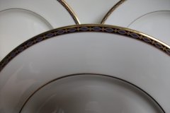 MINTON ST JAMES- DINNER PLATE   .....   http://jaapiesfinechinastore.com