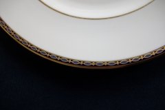 MINTON ST JAMES- DINNER PLATE   .....   http://jaapiesfinechinastore.com