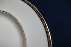 MINTON ST JAMES- DINNER PLATE   .....   http://jaapiesfinechinastore.com