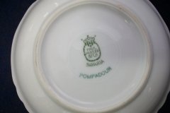 PAUL MULLER POMPADOUR- BERRY BOWL   5  1/4" ..... http://jaapiesfinechinastore.com