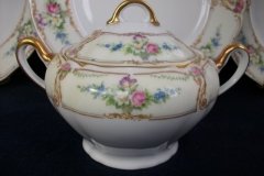 PAUL MULLER POMPADOUR- COVERED SUGAR BOWL   .....   http://jaapiesfinechinastore.com