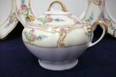 PAUL MULLER POMPADOUR- COVERED SUGAR BOWL   .....   http://jaapiesfinechinastore.com