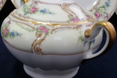 PAUL MULLER POMPADOUR- COVERED SUGAR BOWL   .....   https://www.jaapiesfinechinastore.com