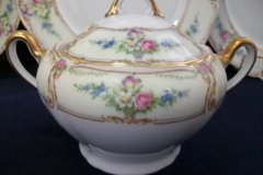 PAUL MULLER POMPADOUR- COVERED SUGAR BOWL   .....   http://jaapiesfinechinastore.com