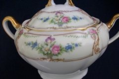 PAUL MULLER POMPADOUR- COVERED SUGAR BOWL   .....   http://jaapiesfinechinastore.com