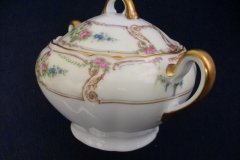 PAUL MULLER POMPADOUR- COVERED SUGAR BOWL   .....   http://jaapiesfinechinastore.com