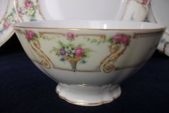 PAUL MULLER POMPADOUR- CRANBERRY BOWL    .....   http://jaapiesfinechinastore.com