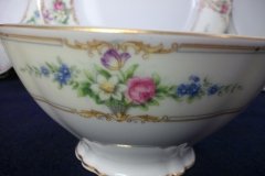 PAUL MULLER POMPADOUR- CRANBERRY BOWL    .....   http://jaapiesfinechinastore.com