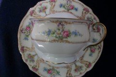 PAUL MULLER POMPADOUR- CUP & SAUCER    .....   http://jaapiesfinechinastore.com