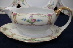 PAUL MULLER POMPADOUR- GRAVY BOAT WITH UNDERPLATE    .....   https://www.jaapiesfinechinastore.com