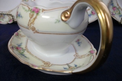 PAUL MULLER POMPADOUR- GRAVY BOAT WITH UNDERPLATE    .....   https://www.jaapiesfinechinastore.com