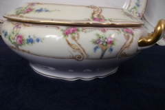 PAUL MULLER POMPADOUR- ROUND COVERED SERVING BOWL  ..... https://www.jaapiesfinechinastore.com