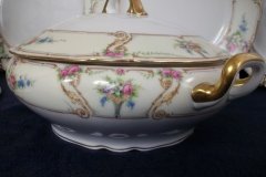 PAUL MULLER POMPADOUR- ROUND COVERED SERVING BOWL  ..... http://jaapiesfinechinastore.com