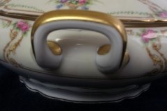 PAUL MULLER POMPADOUR- ROUND COVERED SERVING BOWL  ..... http://jaapiesfinechinastore.com
