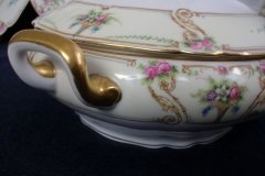 PAUL MULLER POMPADOUR- ROUND COVERED SERVING BOWL  ..... http://jaapiesfinechinastore.com