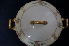 PAUL MULLER POMPADOUR- ROUND COVERED SERVING BOWL  ..... http://jaapiesfinechinastore.com