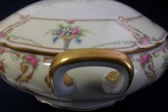 PAUL MULLER POMPADOUR- ROUND COVERED SERVING BOWL  ..... http://jaapiesfinechinastore.com