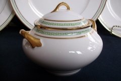 PORCELAINE LIMOUSINE/MARTIAL REDON GREEN GREEK KEY-  COVERED SUGAR BOWL   ..... http://jaapiesfinechinastore.com