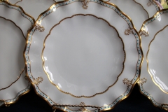 ROYAL CROWN DERBY LOMBARDY- DINNER PLATE   .....   https://www.jaapiesfinechinastore.com