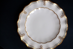 ROYAL CROWN DERBY LOMBARDY- DINNER PLATE   .....   https://www.jaapiesfinechinastore.com