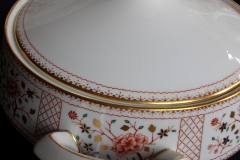 ROYAL CROWN DERBY LUCIENNE #A1266- COVERED SERVING BOWL   .....   https://www.jaapiesfinechinastore.com