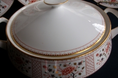 ROYAL CROWN DERBY LUCIENNE #A1266- COVERED SERVING BOWL   .....   https://www.jaapiesfinechinastore.com