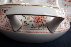 ROYAL CROWN DERBY LUCIENNE #A1266- COVERED SERVING BOWL   .....   http://jaapiesfinechinastore.com