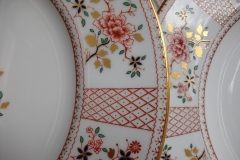 ROYAL CROWN DERBY LUCIENNE #A1266-  DINNER PLATE   .....   https://www.jaapiesfinechinastore.com