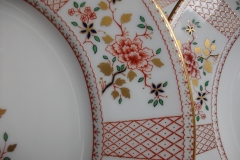 ROYAL CROWN DERBY LUCIENNE #A1266-  DINNER PLATE   .....   https://www.jaapiesfinechinastore.com