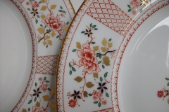 ROYAL CROWN DERBY LUCIENNE #A1266-  DINNER PLATE   .....   https://www.jaapiesfinechinastore.com