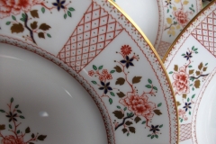 ROYAL CROWN DERBY LUCIENNE #A1266-  DINNER PLATE   .....   https://www.jaapiesfinechinastore.com