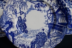 ROYAL CROWN DERBY MIKADO- CAKE PLATE   .....   https://www.jaapiesfinechinastore.com