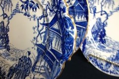 ROYAL CROWN DERBY MIKADO- CAKE PLATE   .....   http://jaapiesfinechinastore.com
