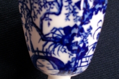 ROYAL CROWN DERBY MIKADO- EGG CUP   .....   https://www.jaapiesfinechinastore.com