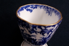 ROYAL CROWN DERBY MIKADO- EGG CUP   .....   https://www.jaapiesfinechinastore.com