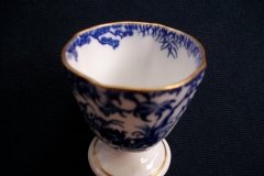 ROYAL CROWN DERBY MIKADO- EGG CUP   .....   http://jaapiesfinechinastore.com