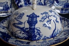 ROYAL CROWN DERBY MIKADO- MUFFIN DISH   .....   http://jaapiesfinechinastore.com