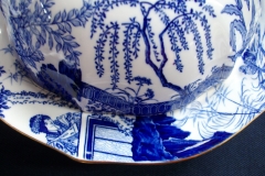 ROYAL CROWN DERBY MIKADO- MUFFIN DISH   .....   https://www.jaapiesfinechinastore.com