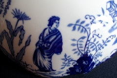 ROYAL CROWN DERBY MIKADO- MUFFIN DISH   .....   https://www.jaapiesfinechinastore.com