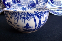 ROYAL CROWN DERBY MIKADO- OPEN SUGAR BOWL   .....   https://www.jaapiesfinechinastore.com