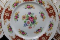 REGENCY FLORAL SPRAYS, MAROON & TAN CARTOUCHE-  DINNER PLATE  10 5/8"   .....   http://jaapiesfinechinastore.com