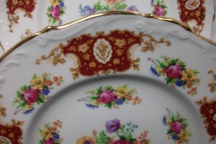 REGENCY FLORAL SPRAYS, MAROON & TAN CARTOUCHE-  DINNER PLATE  10 5/8"   .....   https://www.jaapiesfinechinastore.com