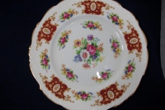 REGENCY FLORAL SPRAYS, MAROON & TAN CARTOUCHE-  DINNER PLATE  10 5/8"   .....   https://www.jaapiesfinechinastore.com