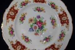 REGENCY FLORAL SPRAYS, MAROON & TAN CARTOUCHE-  DINNER PLATE  10 5/8"   .....   http://jaapiesfinechinastore.com