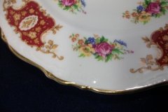 REGENCY FLORAL SPRAYS, MAROON & TAN CARTOUCHE-  DINNER PLATE  10 5/8"   .....   http://jaapiesfinechinastore.com