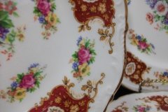 REGENCY FLORAL SPRAYS, MAROON & TAN CARTOUCHE-  DESSERT/ PIE PLATE 7 7/8"   .....   http://jaapiesfinechinastore.com