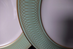 ROSENTHAL SPENCERIAN CELADON GREEN- DINNER PLATE  .....  https://www.jaapiesfinechinastore.com