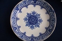WEDGWOOD QUEEN CHARLOTTE- ROUND SERVING BOWL 8  1/4"     .....   http://jaapiesfinechinastore.com